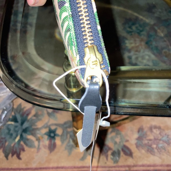 NWT Anthro Wouf mini bag, or coin purse. Made in Spain.100% recycled materials. - Picture 4 of 4